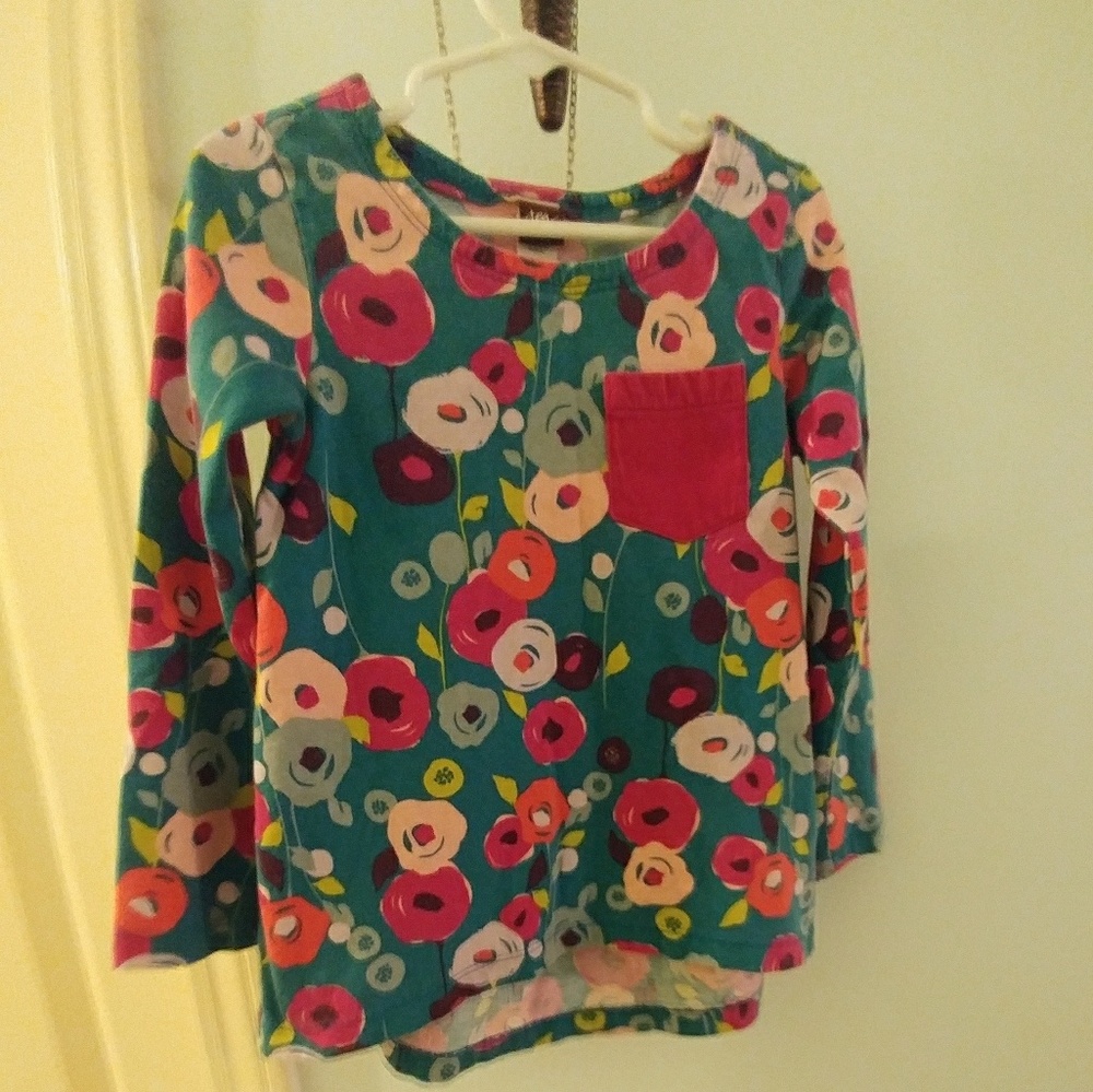 Tea collections floral shirts size 5